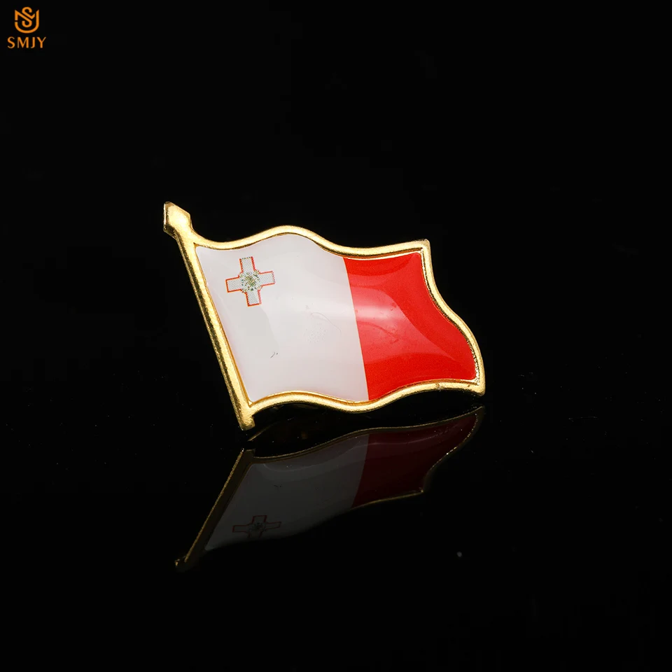 2020 Yüksek Kaliteli Malta Ulusal Bayrak Pin Rozeti Çinko Alaşım Mini Patriot Yaka Denim Ceket Şapka Yaka Rozeti Pimleri Düğmesi Görüntü 1