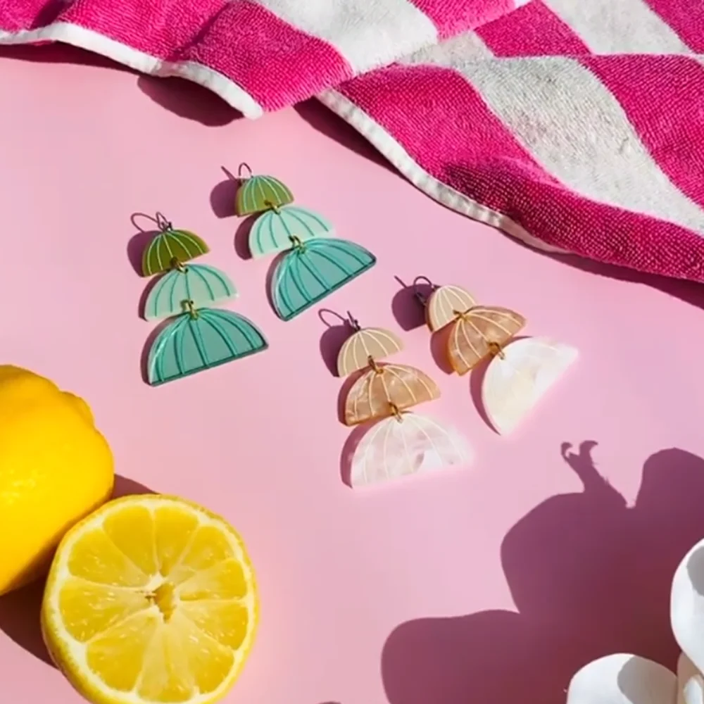Kayıp Bayan Yeni Moda plaj şemsiyesi Küpe Kişilik Eğilim Bayan Akrilik Küpe Takı Toptan Doğrudan Satış Görüntü 0